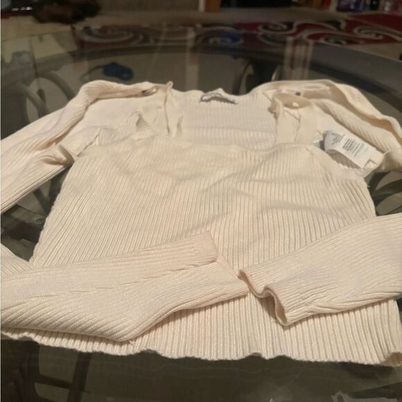 Abercrombie & Fitch Sweater and tank that snaps together - Picture 1 of 4